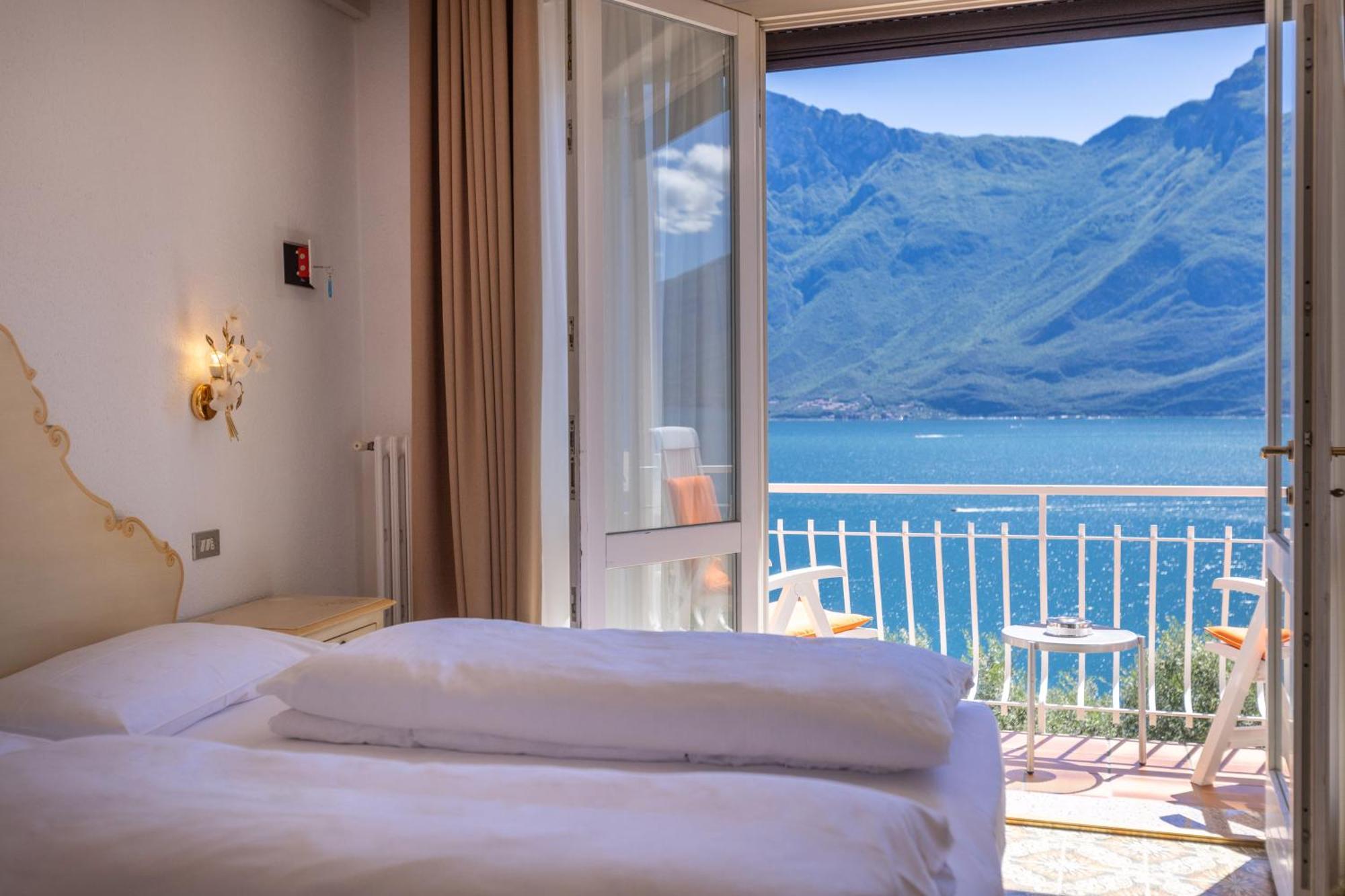 Hotel Villa Margherita Limone sul Garda Exterior foto