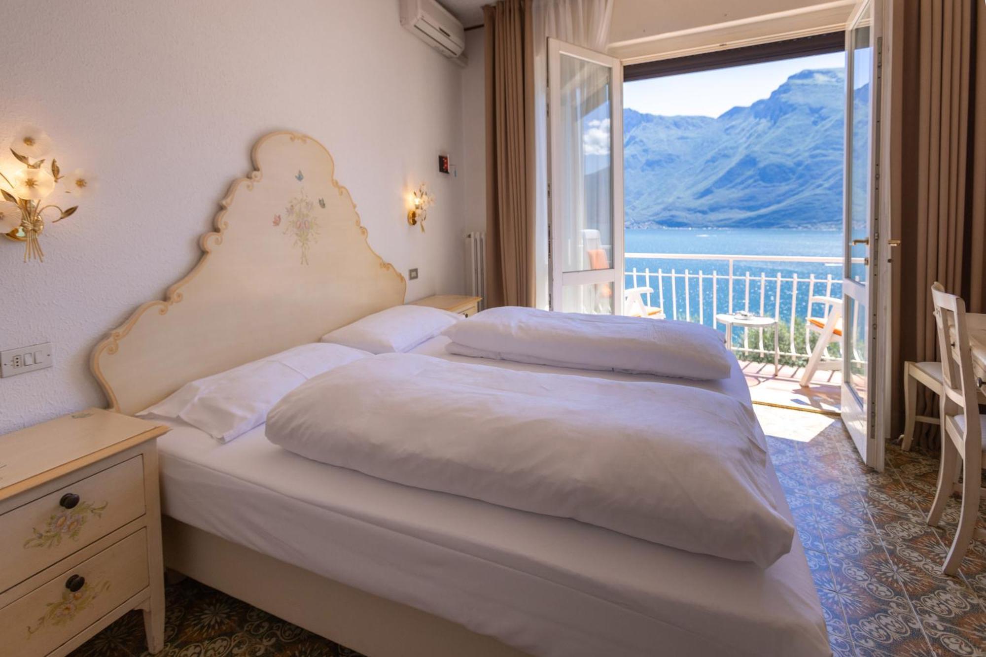 Hotel Villa Margherita Limone sul Garda Exterior foto