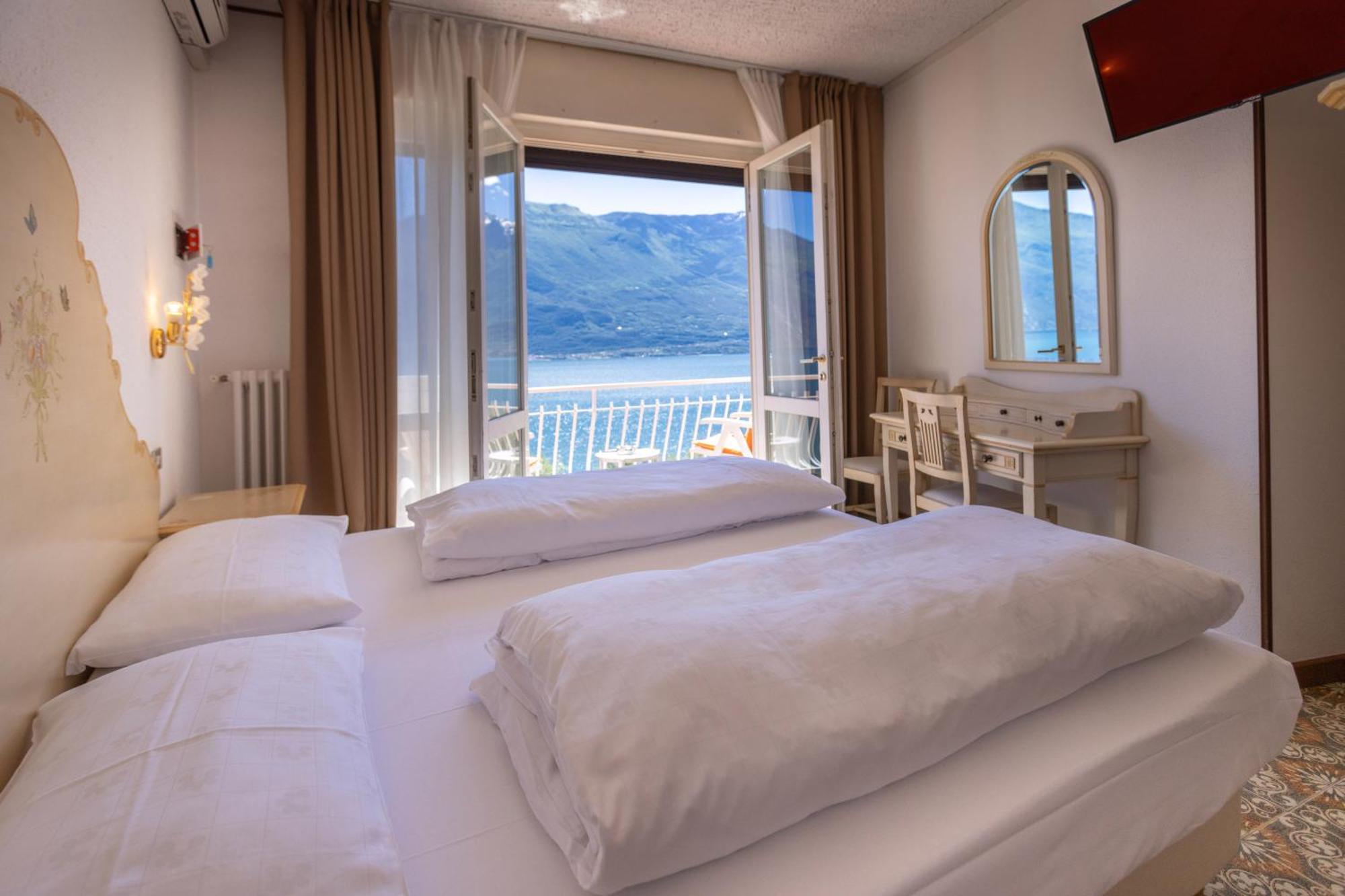 Hotel Villa Margherita Limone sul Garda Exterior foto
