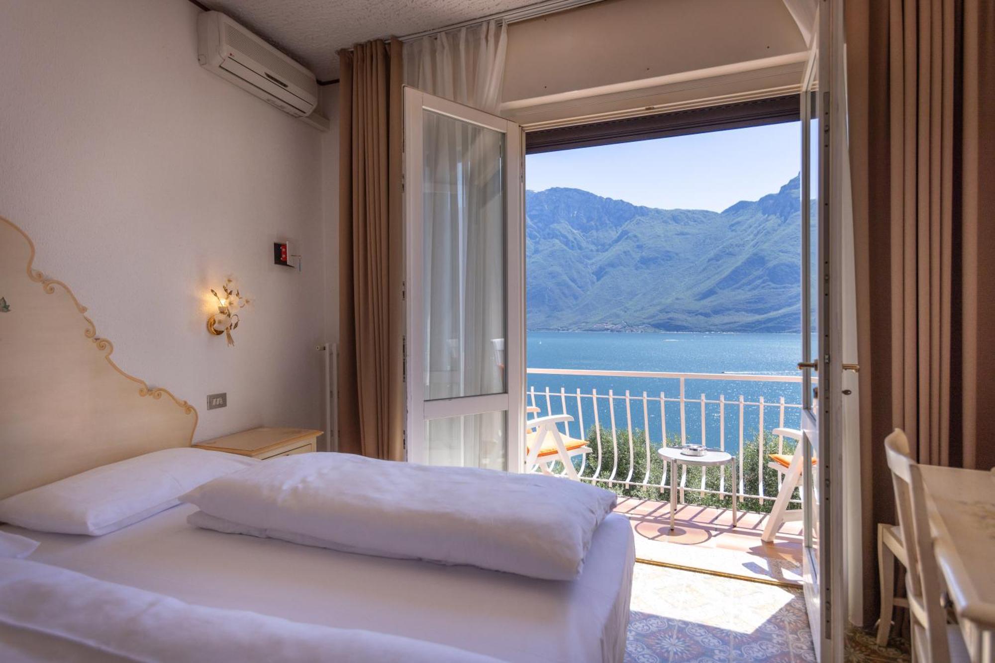 Hotel Villa Margherita Limone sul Garda Exterior foto