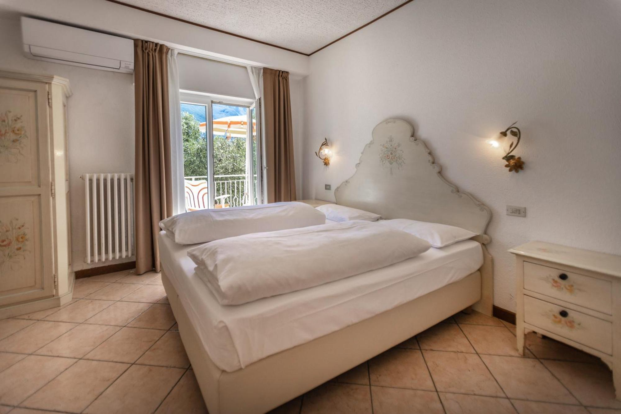 Hotel Villa Margherita Limone sul Garda Exterior foto
