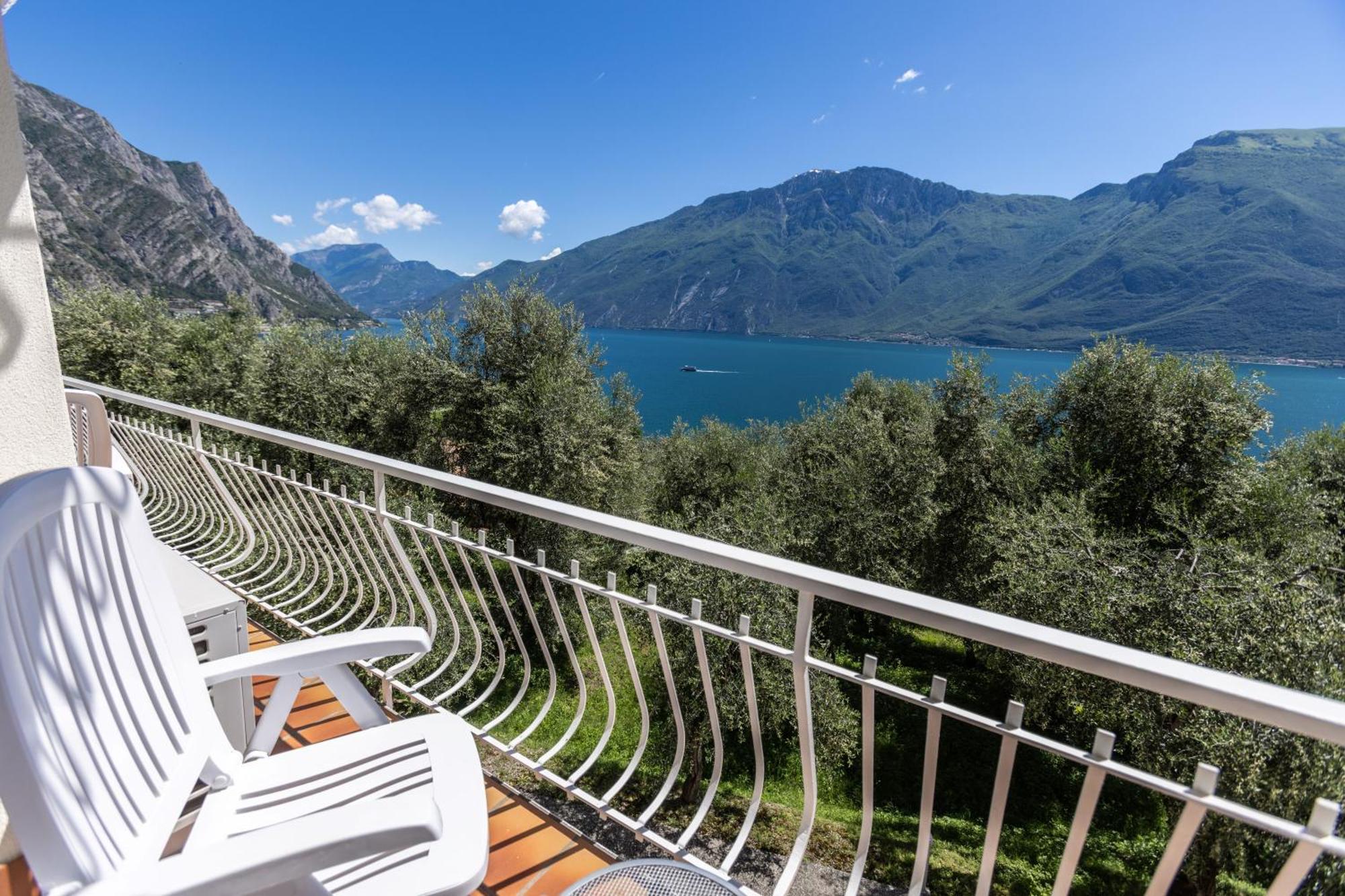 Hotel Villa Margherita Limone sul Garda Exterior foto