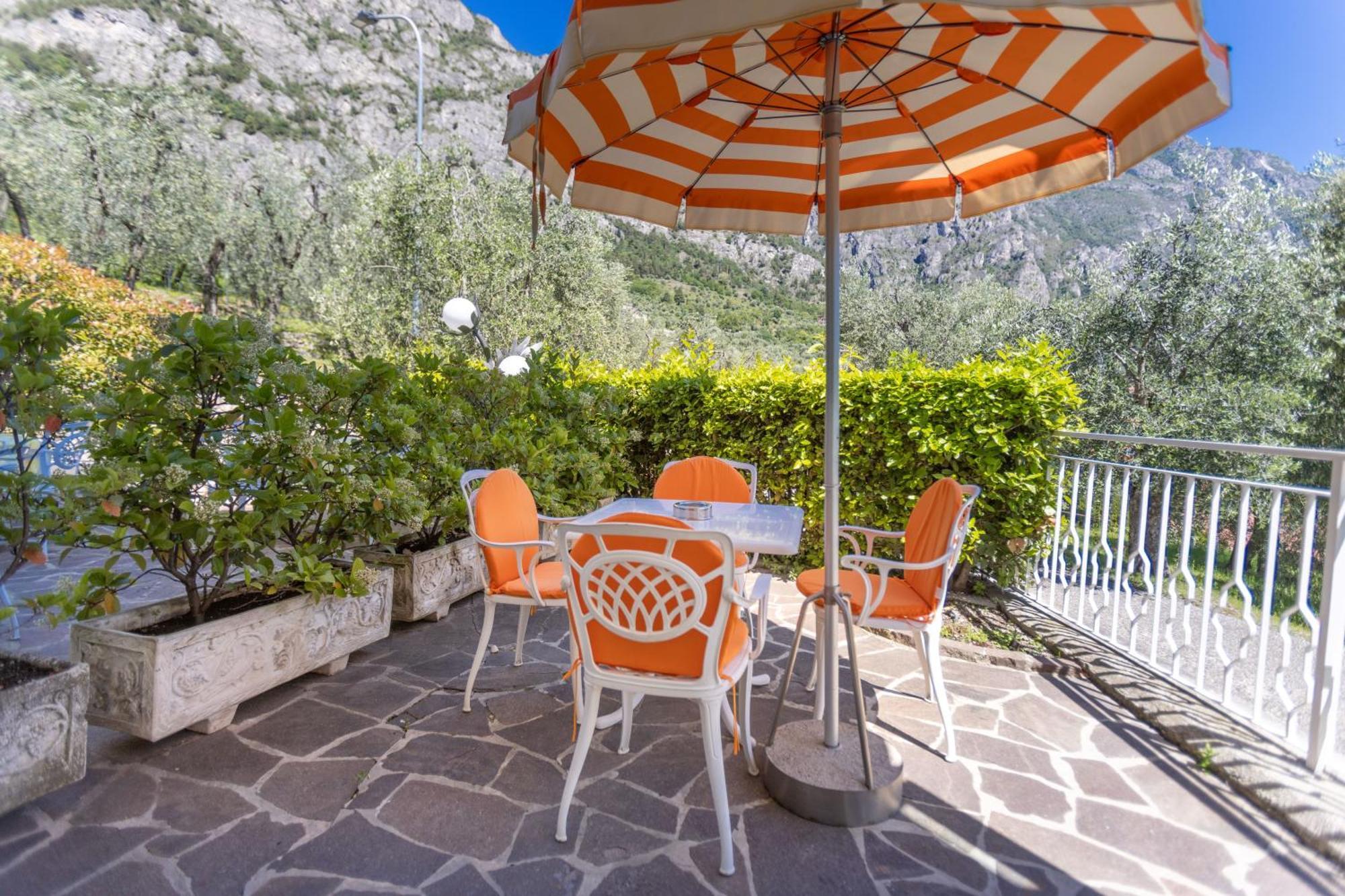 Hotel Villa Margherita Limone sul Garda Exterior foto