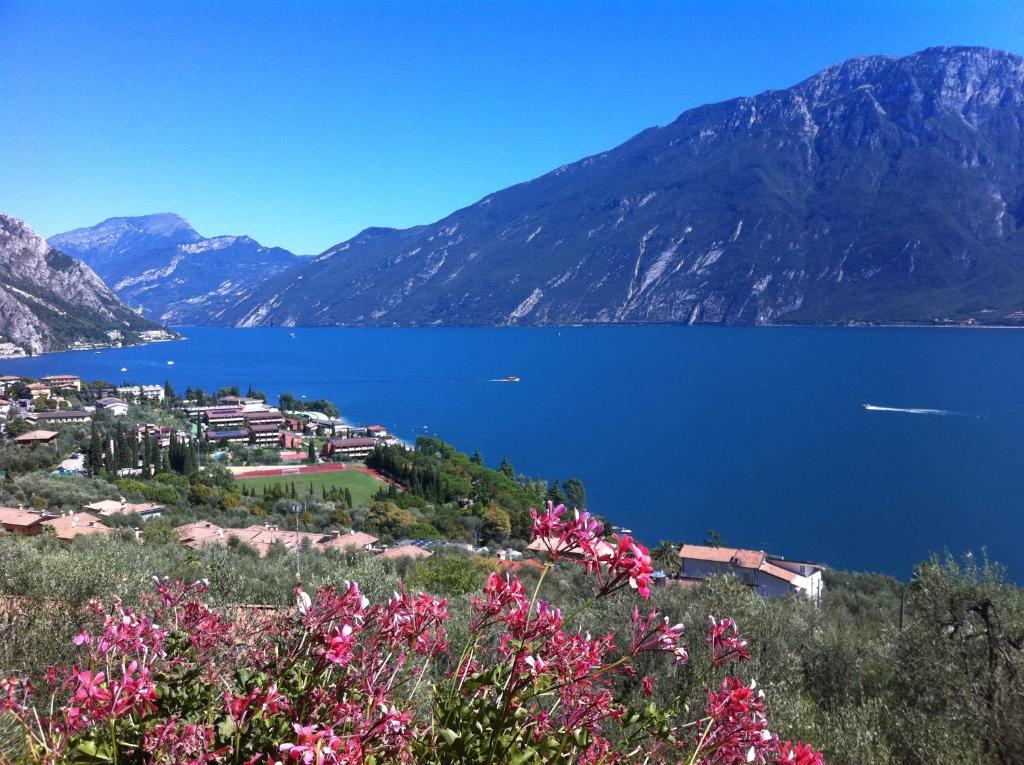 Hotel Villa Margherita Limone sul Garda Exterior foto